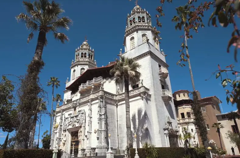 Tour Hearst Castle- romantic things to do in Hearst Castle