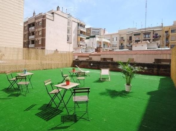  best hostels in Barcelona, best hostels in Barcelona for parties, 
