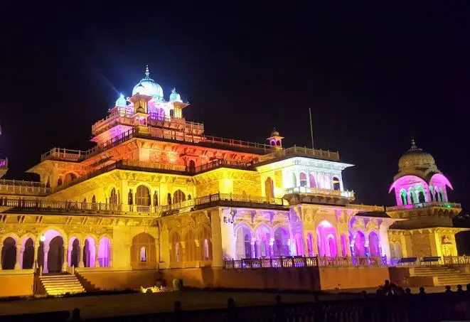 what is Jaipur famous for, what makes Jaipur famous, Albert Hall Museum, famous jewelry shops in Jaipur