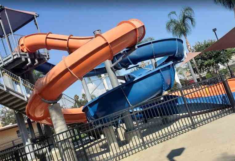 Here in thi blog we discussed the family-friendly water parks in Los Angeles and this water parks which offers you best rides and slides and food .Definitely your family will enjoy a variety of attractions over there.