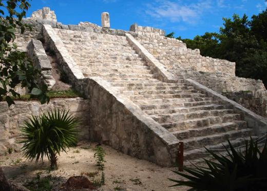  iconic monuments in Cancun, beautiful monuments in Cancun, most popular monuments in Cancun, most famous monuments in Cancun, popular historic monuments of Cancun