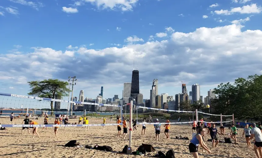  Famous Beaches in Chicago,most crowded beach in Chicago,beaches in Chicago,longest beaches in Chicago