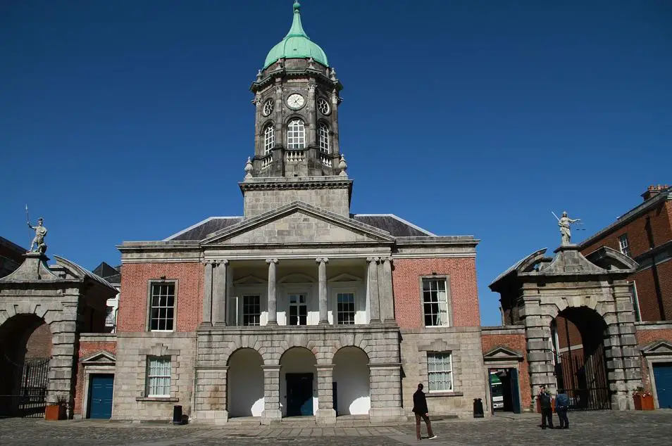  a trip to the Dublin Castle, Complete Route Guide to Visiting the Dublin Castle, Best Route to the Dublin Castle, taxis to reach this Dublin Castle
