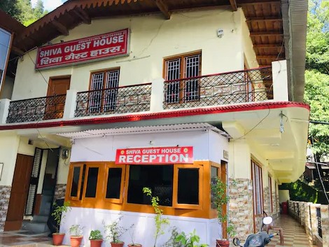 a popular guest house near the lake, guest house in Nainital, Uttarakhand, beautiful guest house in Nainital, Naitinal’s guest house, top guest house of Nainital, well-known guest house in Nainital, best guest houses in Nainital, must-visit guest house in Nainital