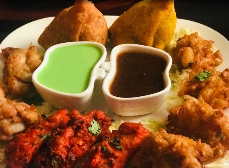 Canada, often known as mini Punjab, is full of culture and restaurants with traditional flavors. If you are in Canada, then take note of these famous eateries and restaurants. These 10 Indian restaurants in Canada offer the best food and the best places to go with the family to taste authentic Indian species.