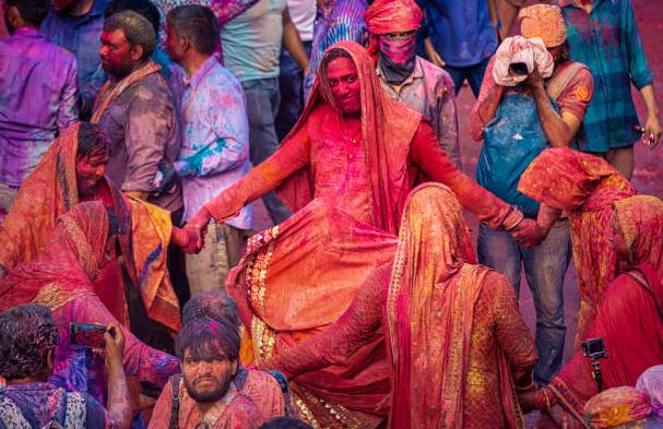 beautiful cities in 2022 to celebrate Holi,best locations in India for celebrating Holi,best places in South India to experience the celebration of Holi