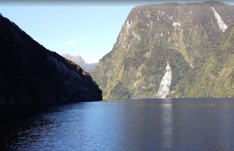 Top Attractions in Fiordland for a perfect getaway,charming location in Fiordland,best places in Fiordland for a vacation
