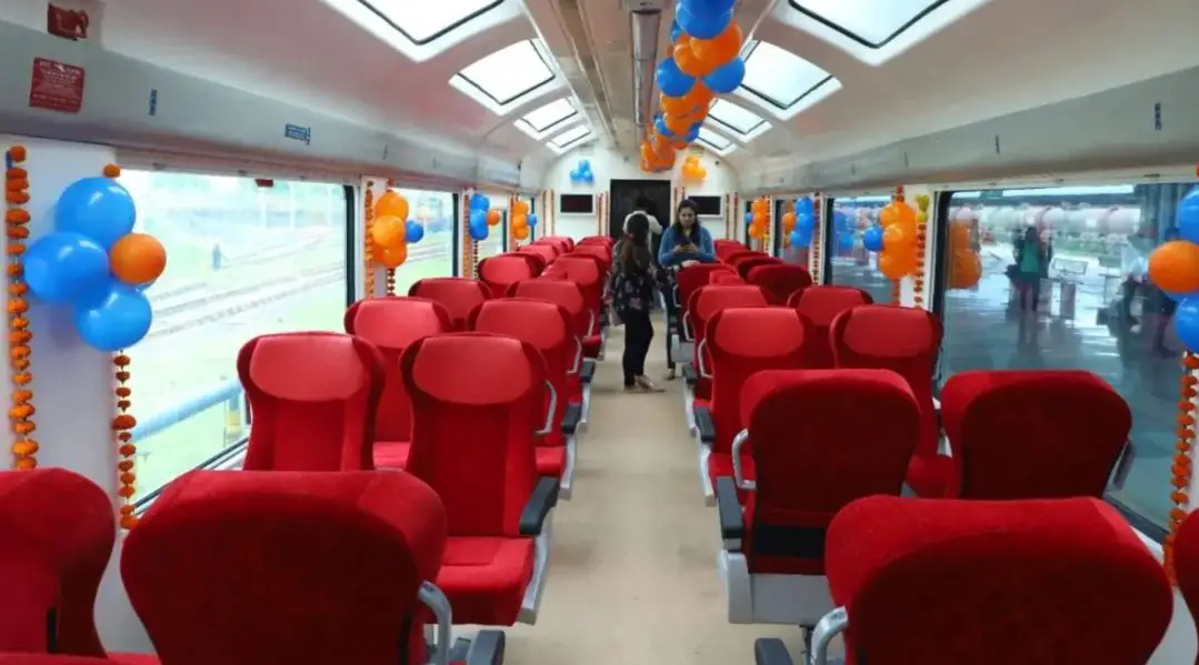 Janshatabdi Express, Indian Railways, MP’s first Vistadome coach