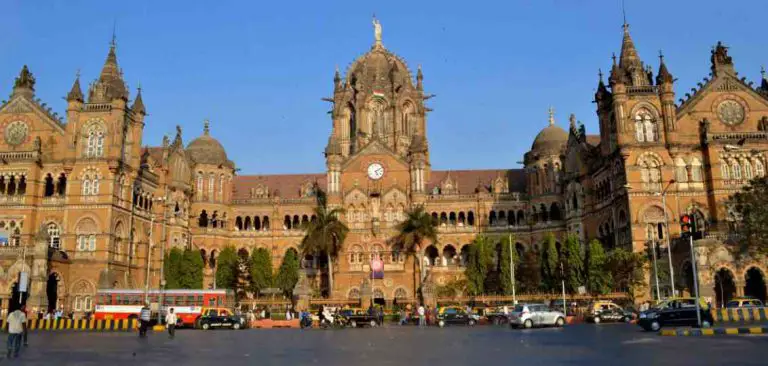 Most Visited Monuments in Mumbai | Famous Monuments of Mumbai