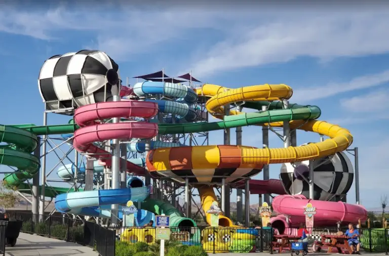 Best Water Parks to Visit in Las Vegas Right Now