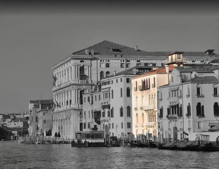 best hotels near Grand Canal Venice, hotels close to Grand Canal Venice
