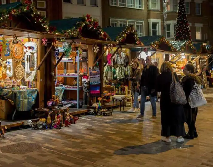 popular Christmas market in London, crowded Christmas market in London. 