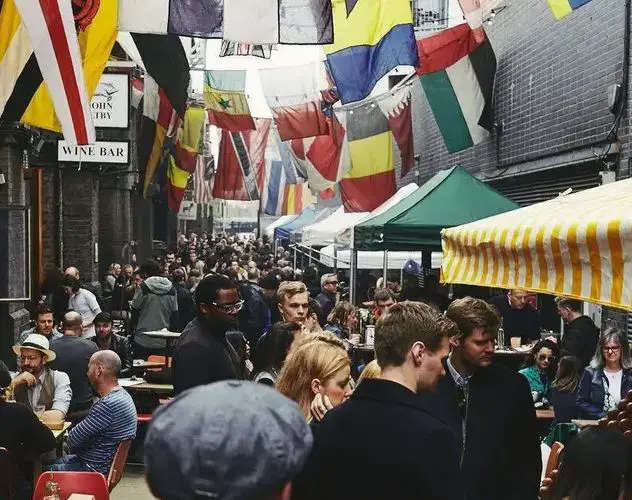 popular Christmas market in London, crowded Christmas market in London. 