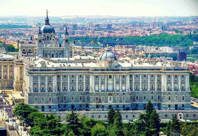  historical monuments in Madrid, famous monuments in Madrid Spain, important monuments in Madrid, famous buildings and monuments in Madrid