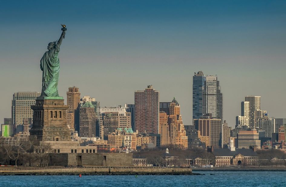 ferry route to reach this Statue of Liberty, convenient route to Statue of Liberty,