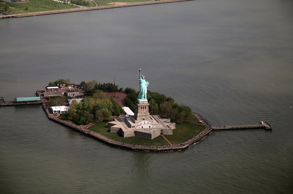  Best Route to the Statue of Liberty, boats to reach this Statue of Liberty, ferry route to reach this Statue of Liberty,
