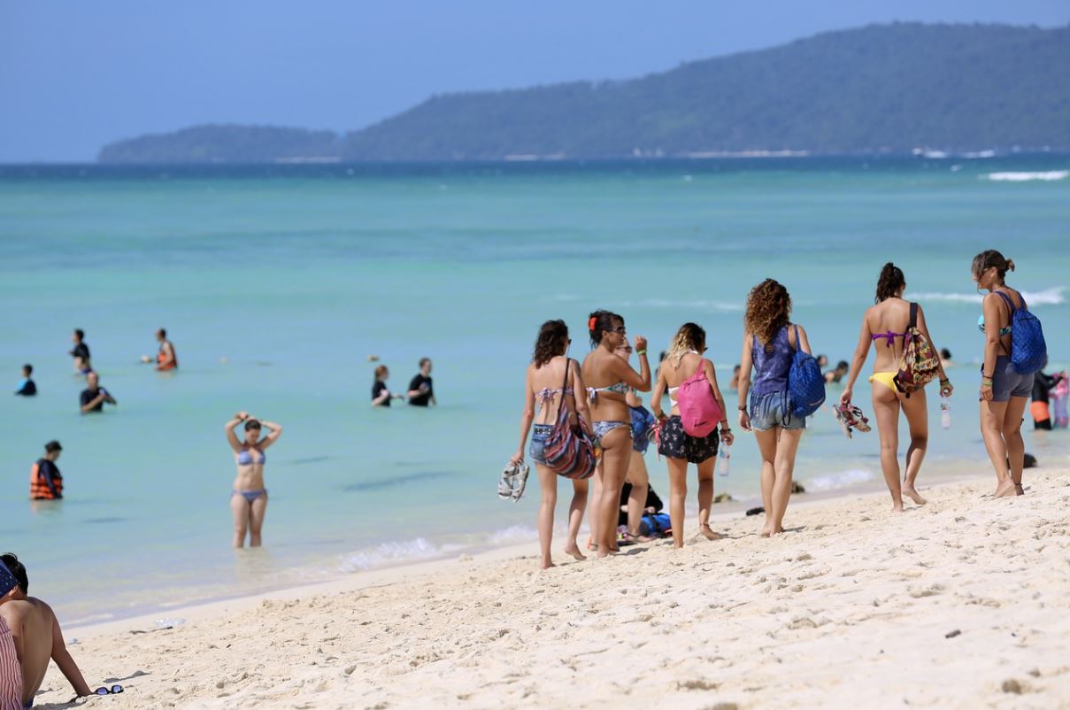 reasons to visit Krabi, why to visit Krabi, why you must visit Krabi on summer vacations, reasons to visit Krabi on summer vacations, why Krabi is famous for summer holidays