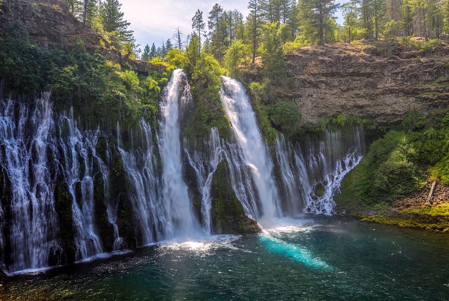 what is the tallest waterfall in California, highest waterfall in California to see, biggest waterfall in California, best waterfalls in California, top 10 waterfalls in California