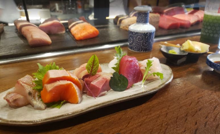10 best sushi places in San Francisco, famous restaurant in San Francisco, fun sushi places in San Fancisco, best sushi in San Fancisco, must-try sushi restauarnt in San Francisco,
