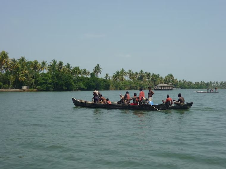Vembanad lake, Tourist Places in Kerala, Ramsar Site in Kerala, Conservation of Vembanad Lake, Houseboats on Vembanad Lake